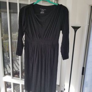 Liz Lange maternity/nursing dress, black, 3/4 sleeve